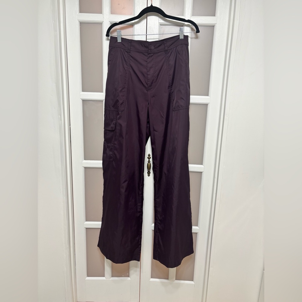 Fabletics Purple Cargo Jogger Pants Women’s Medium Athletic Nylon